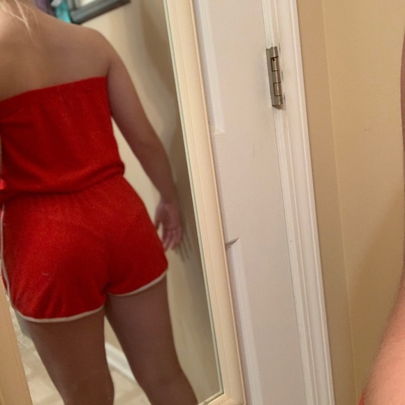 ‼️*NEW*‼️RED ROMPER - Picture 2 of 3